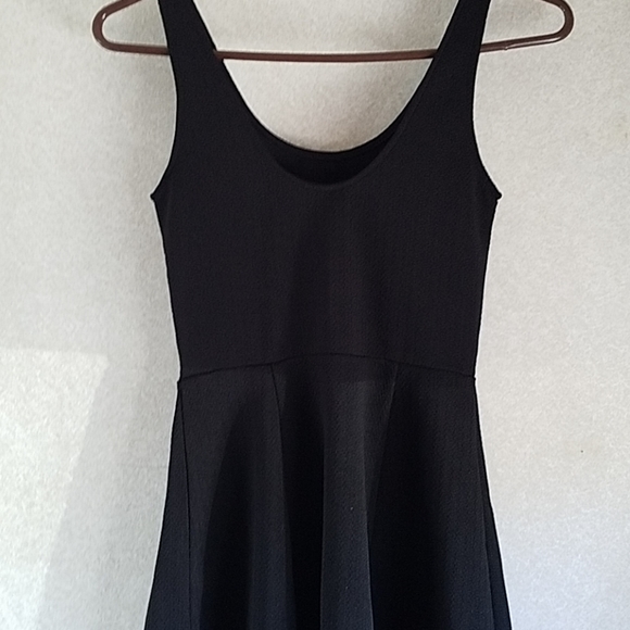 H&M Dress - Picture 4 of 5